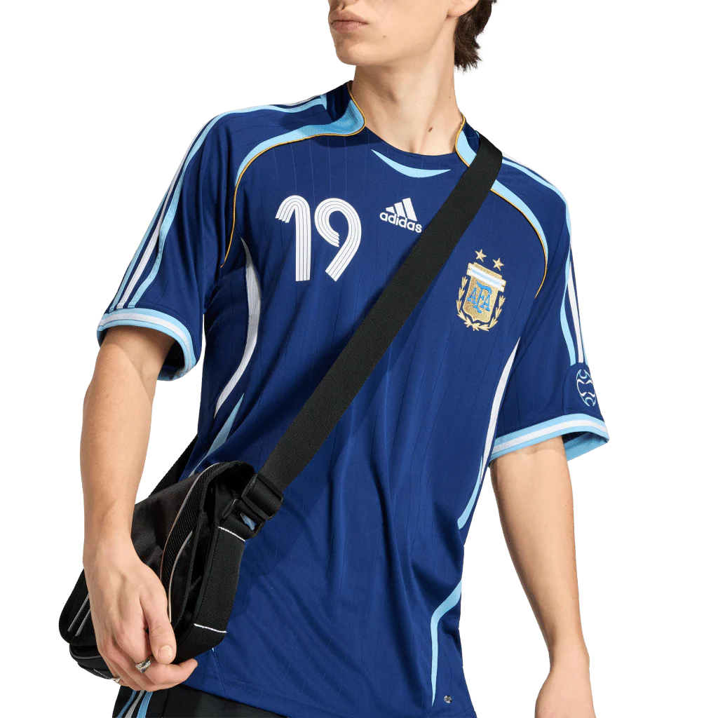 Argentina 2006 Away Jersey #Messi19 (JN3709) - Image 6