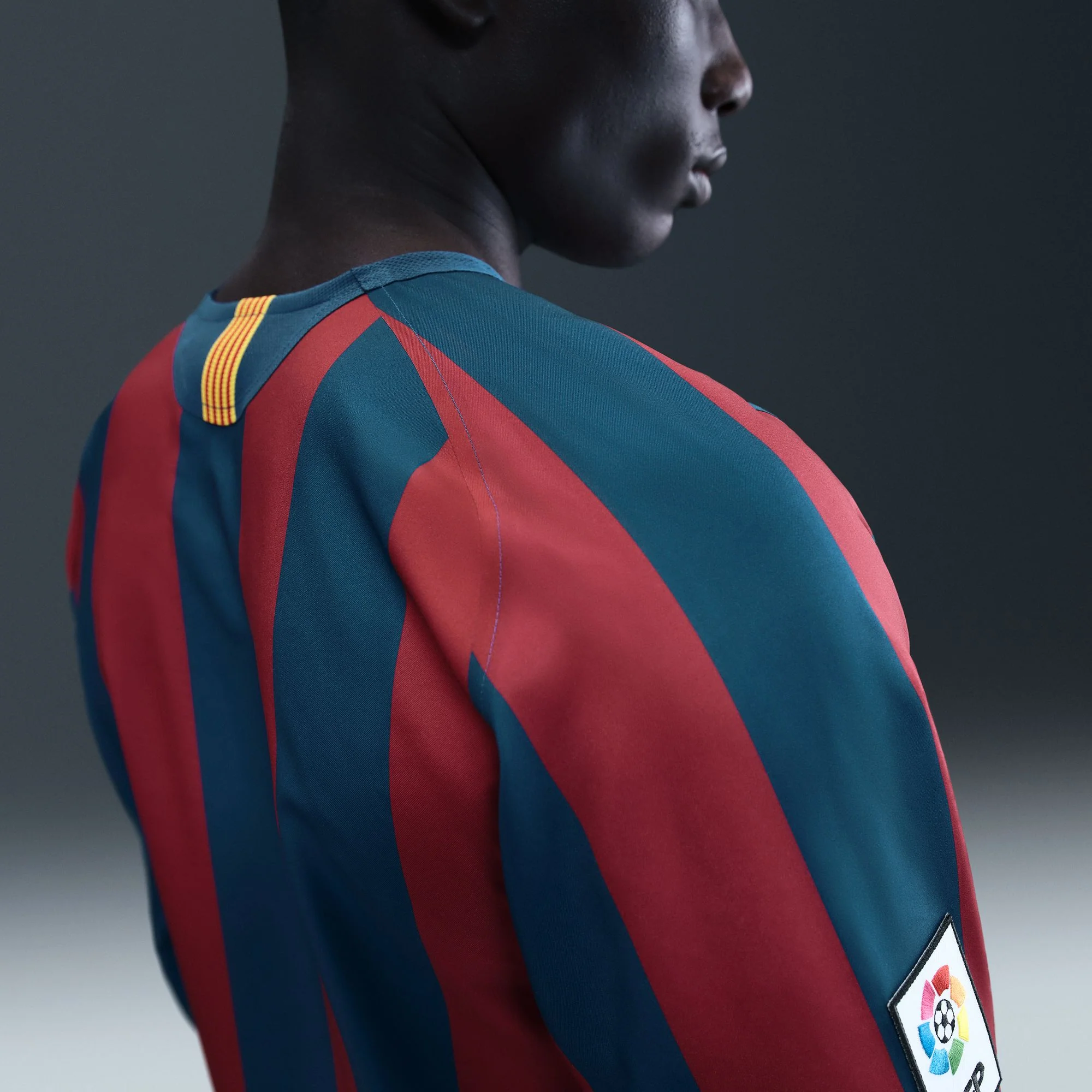 Barcelona 2005/2006 Home Long Sleeve Jersey - Special Edition (HQ1461-471) - Image 4