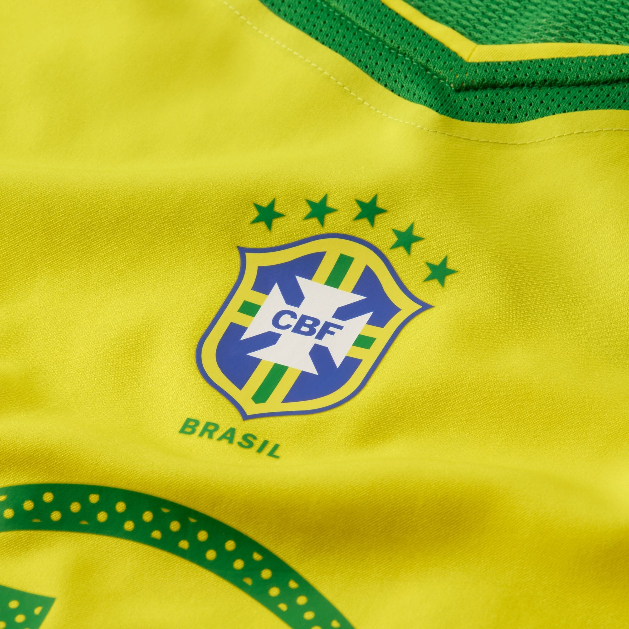 Brazil 2004 Total 90 Reissue Jersey #Ronaldinho10 (IF2941-731) - Image 4