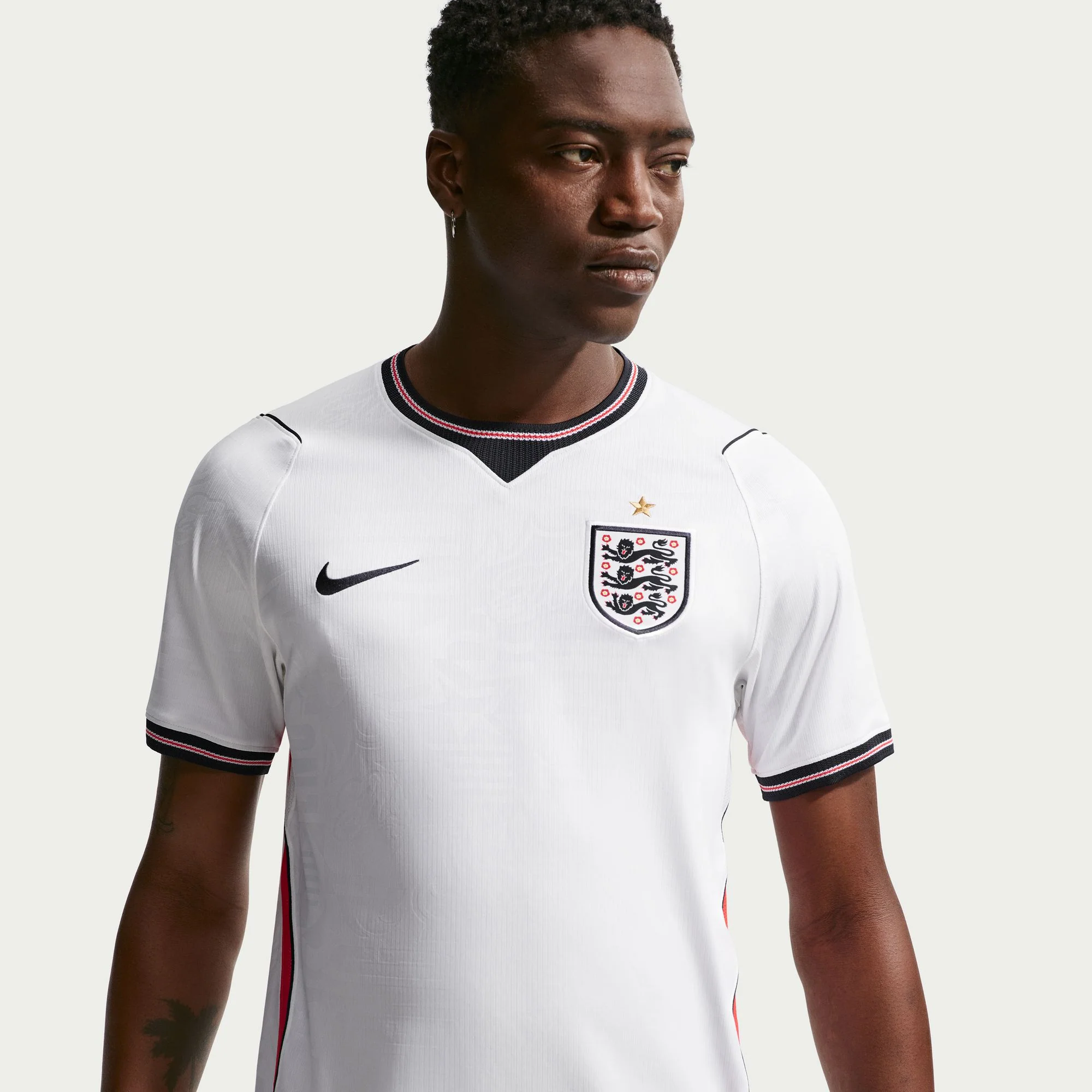 England 26/27 Home Jersey (IB5290-100) - Image 4