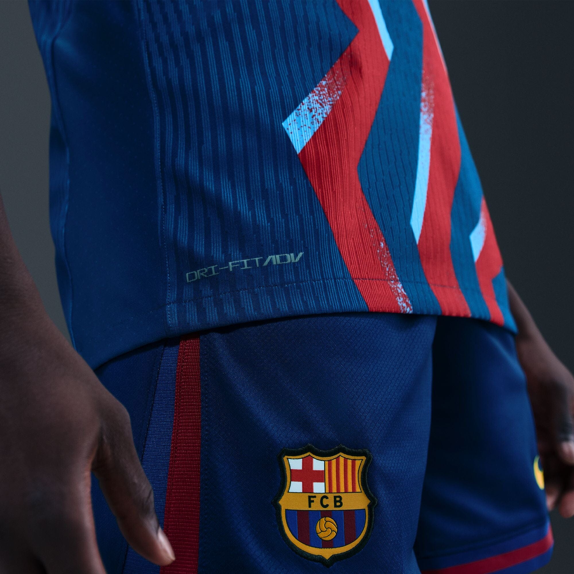 FC Barcelona 25/26 Match Fourth Jersey (FZ1311-432) - Image 15