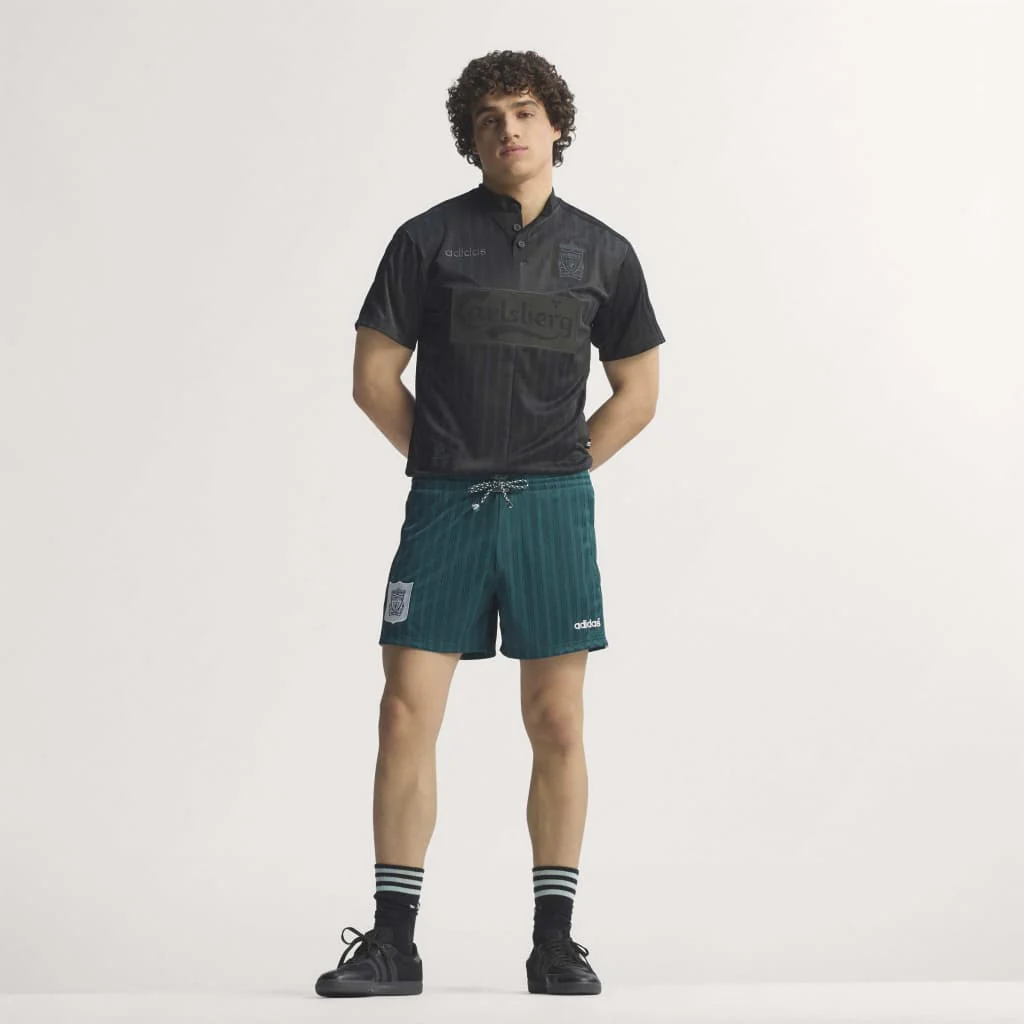 Liverpool 1995 Away Retro Shorts (KA8102) - Image 5