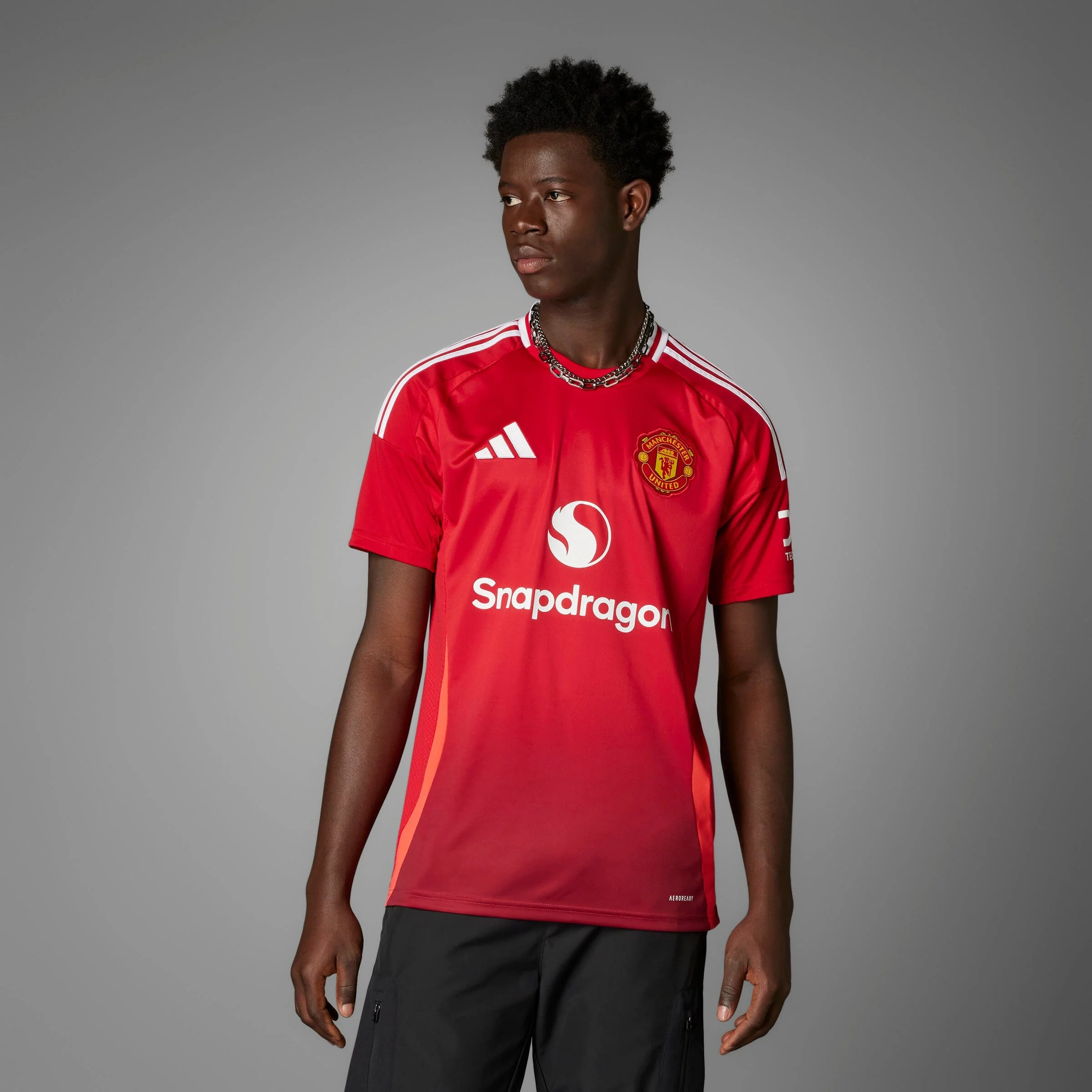 Manchester United 24/25 Home Jersey (IU1397) - Image 15