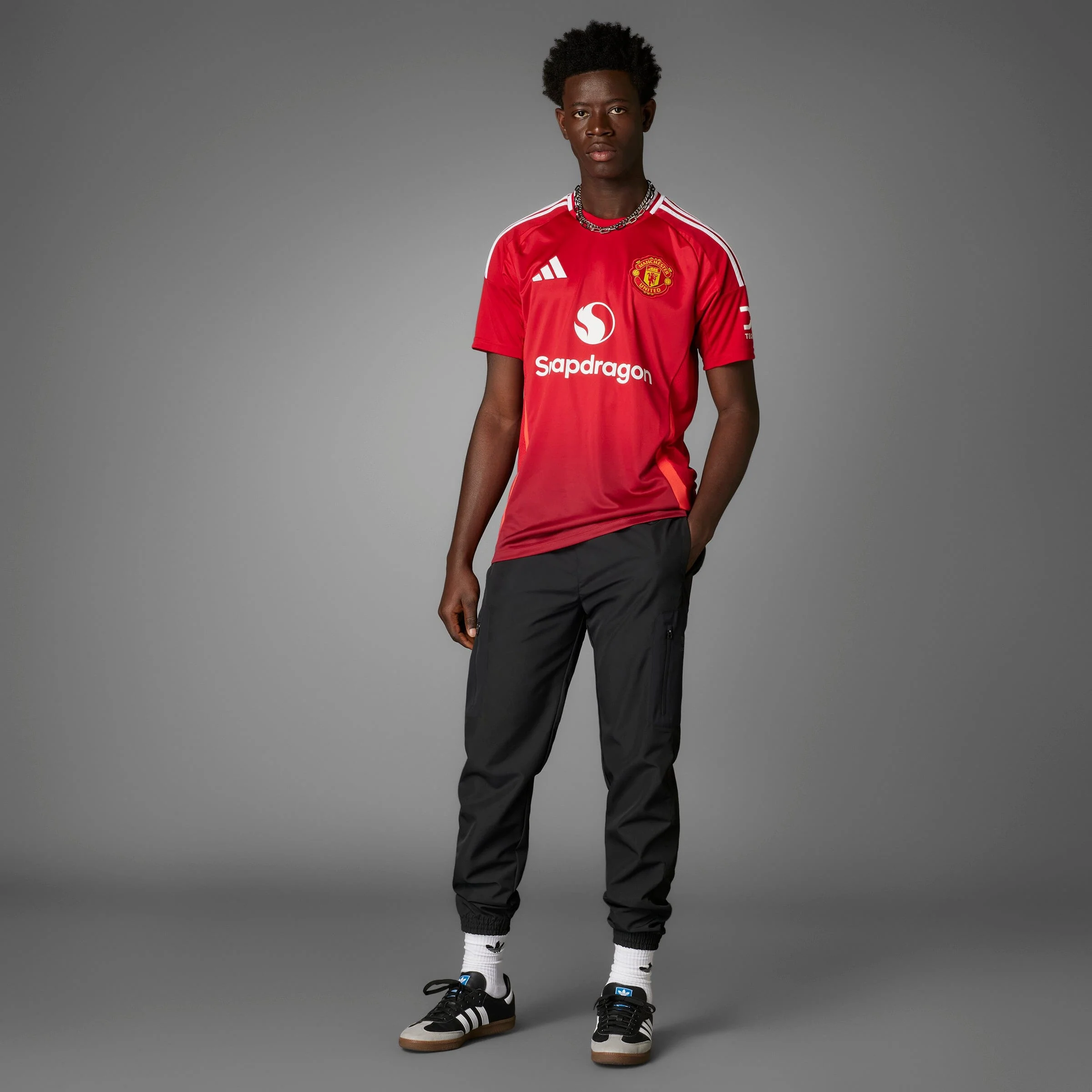 Manchester United 24/25 Home Jersey (IU1397) - Image 16