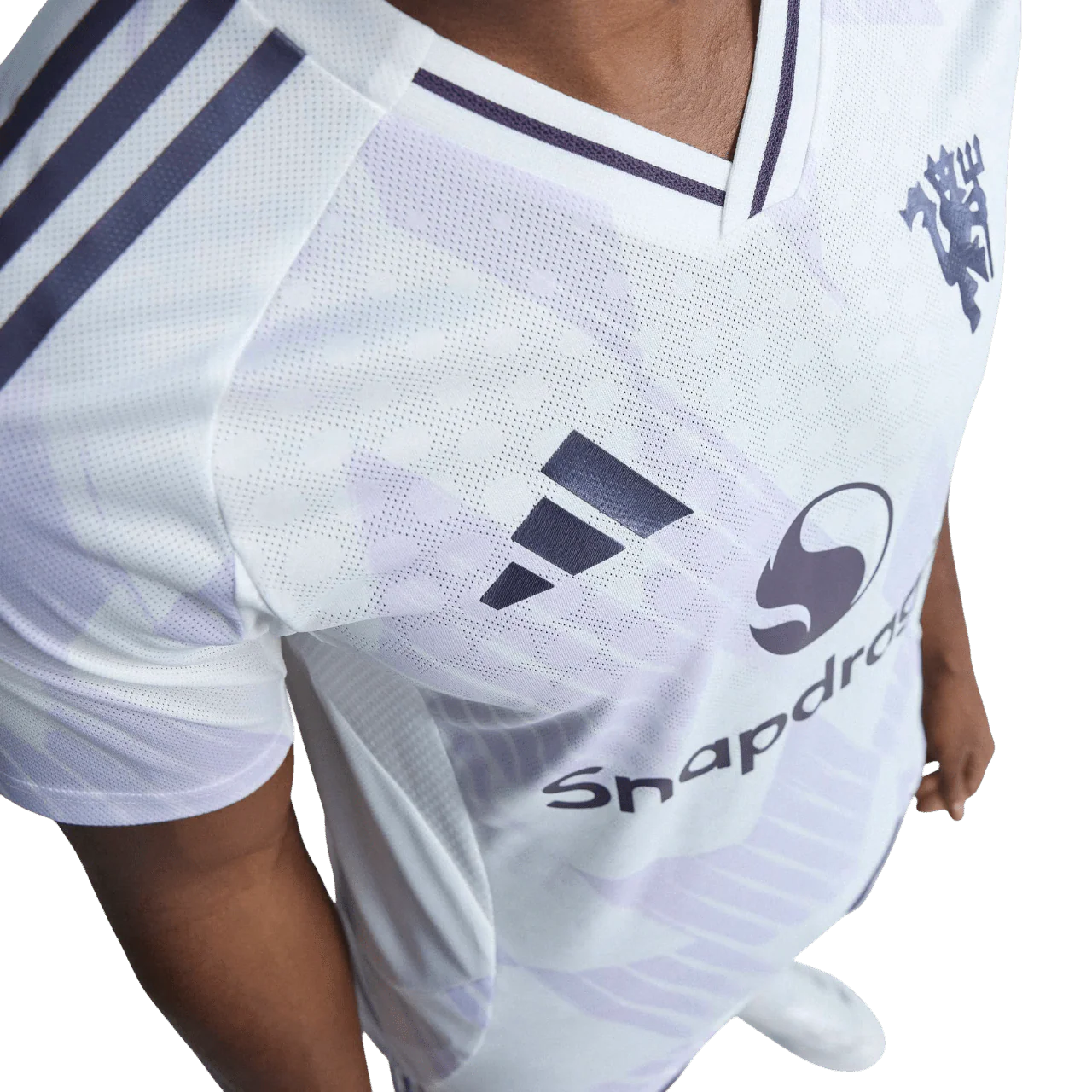 Manchester United 25/26 Away Authentic Jersey (JI7424) - Image 4