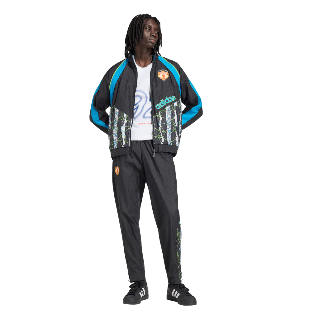Manchester United 90/92 Woven Track Top (KD5815) - Image 4