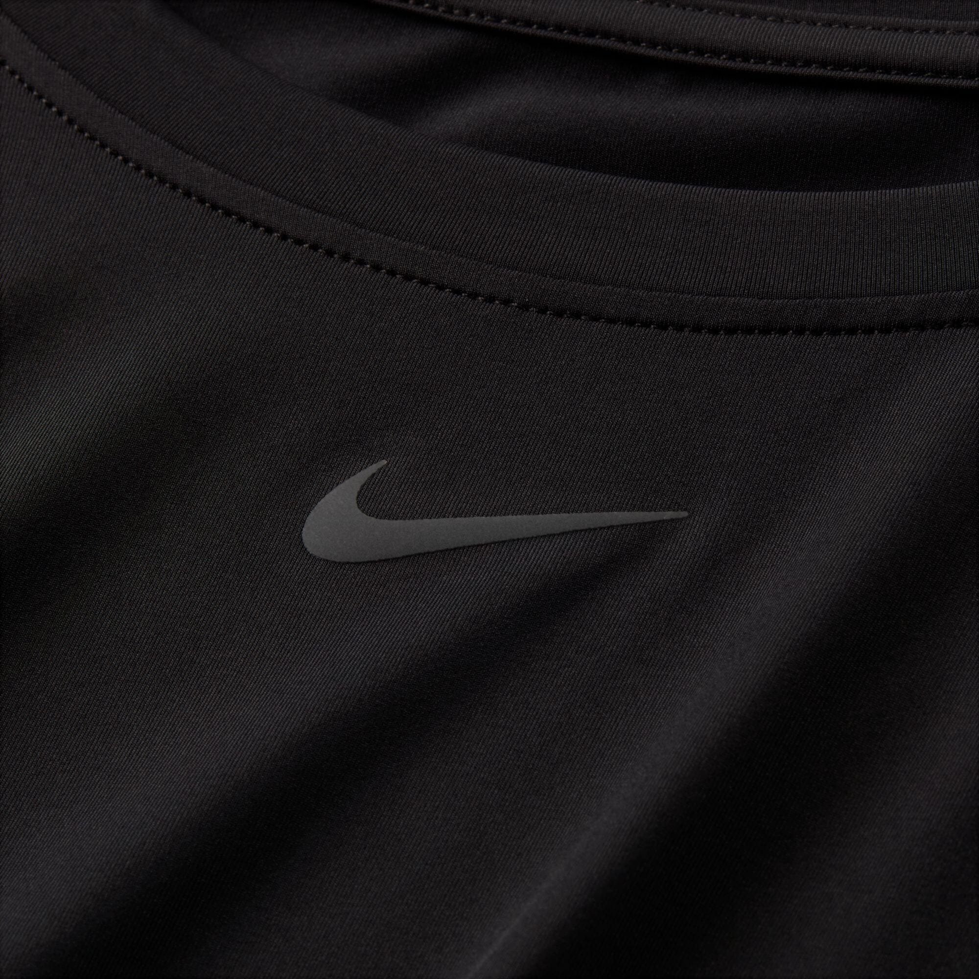 One Classic Women's Dri-FIT Top (FN2798-010) - Image 2