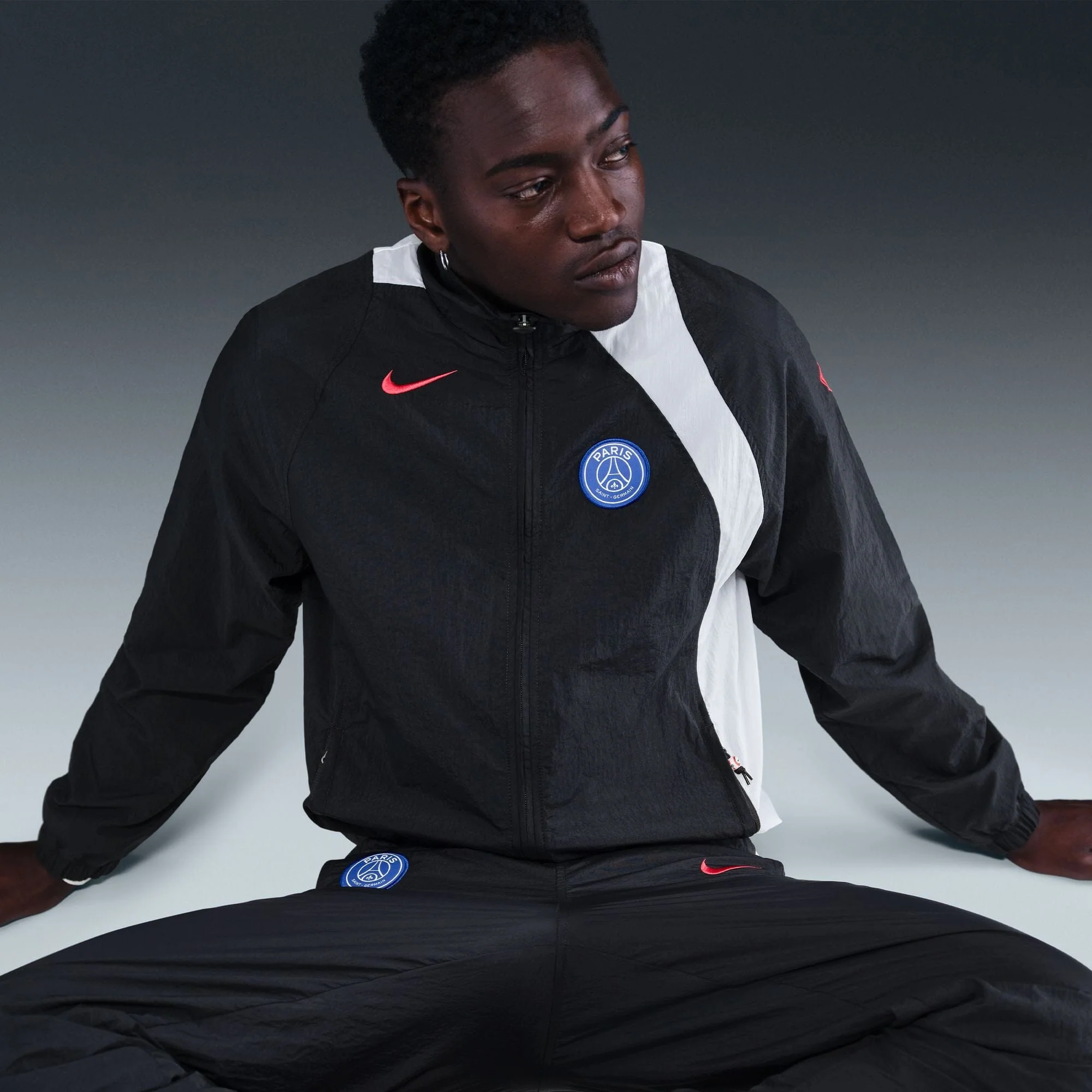 Paris Saint-Germain Men's Total 90 Track Jacket (HQ9739-010) - Image 8