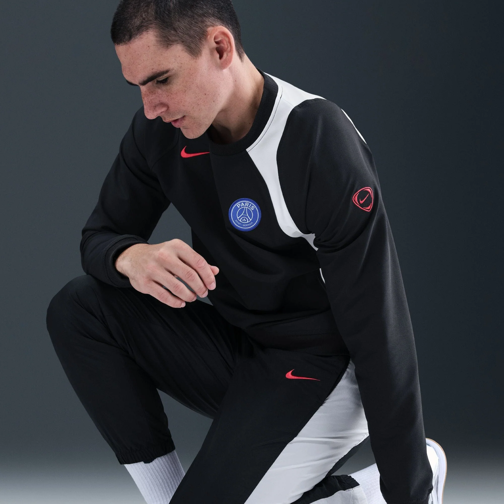 Paris Saint-Germain Men's Total 90 Woven Track Pants (HQ9762-010) - Image 11