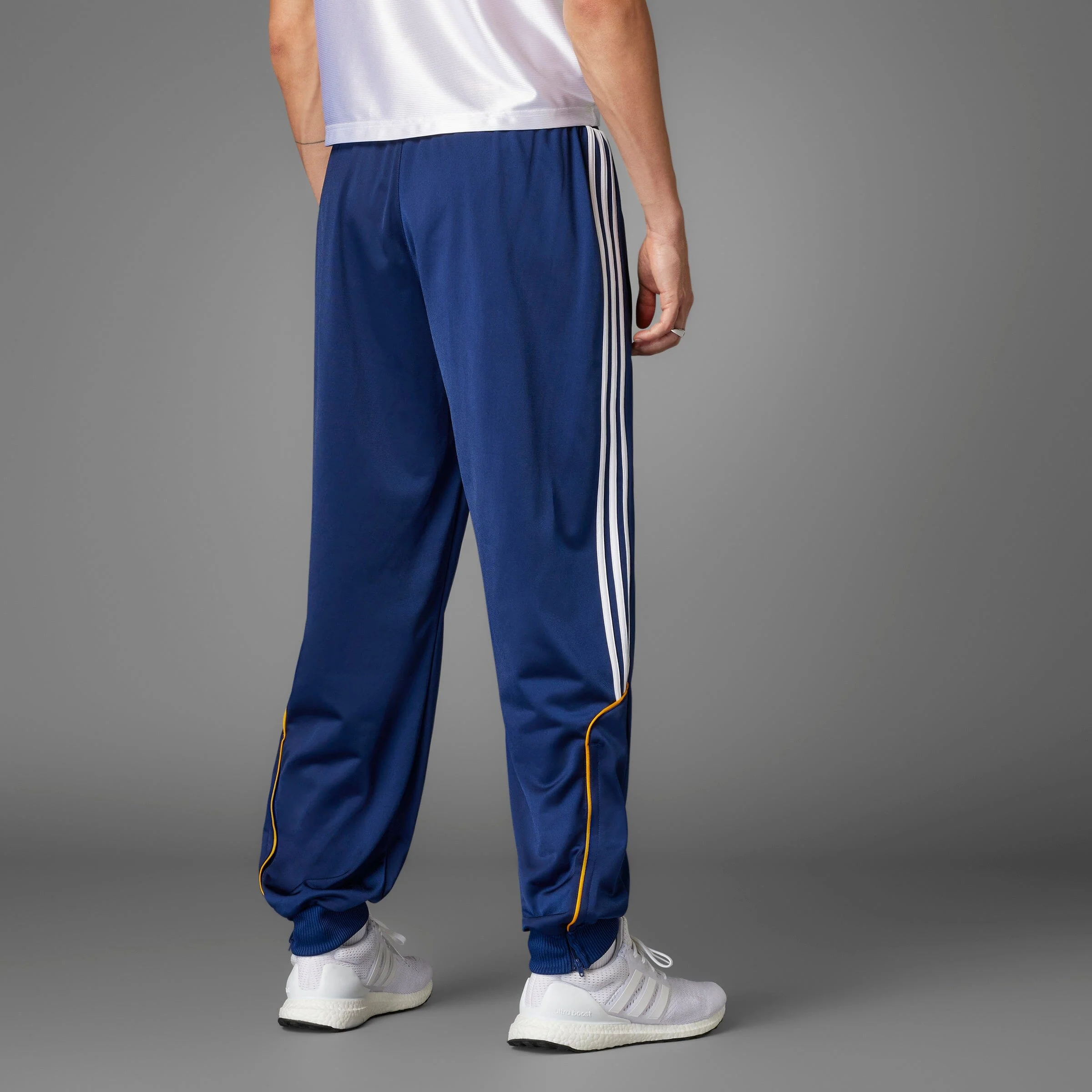 Real Madrid 1999/2000 Track Pants - Special Edition (JW1994) - Image 9