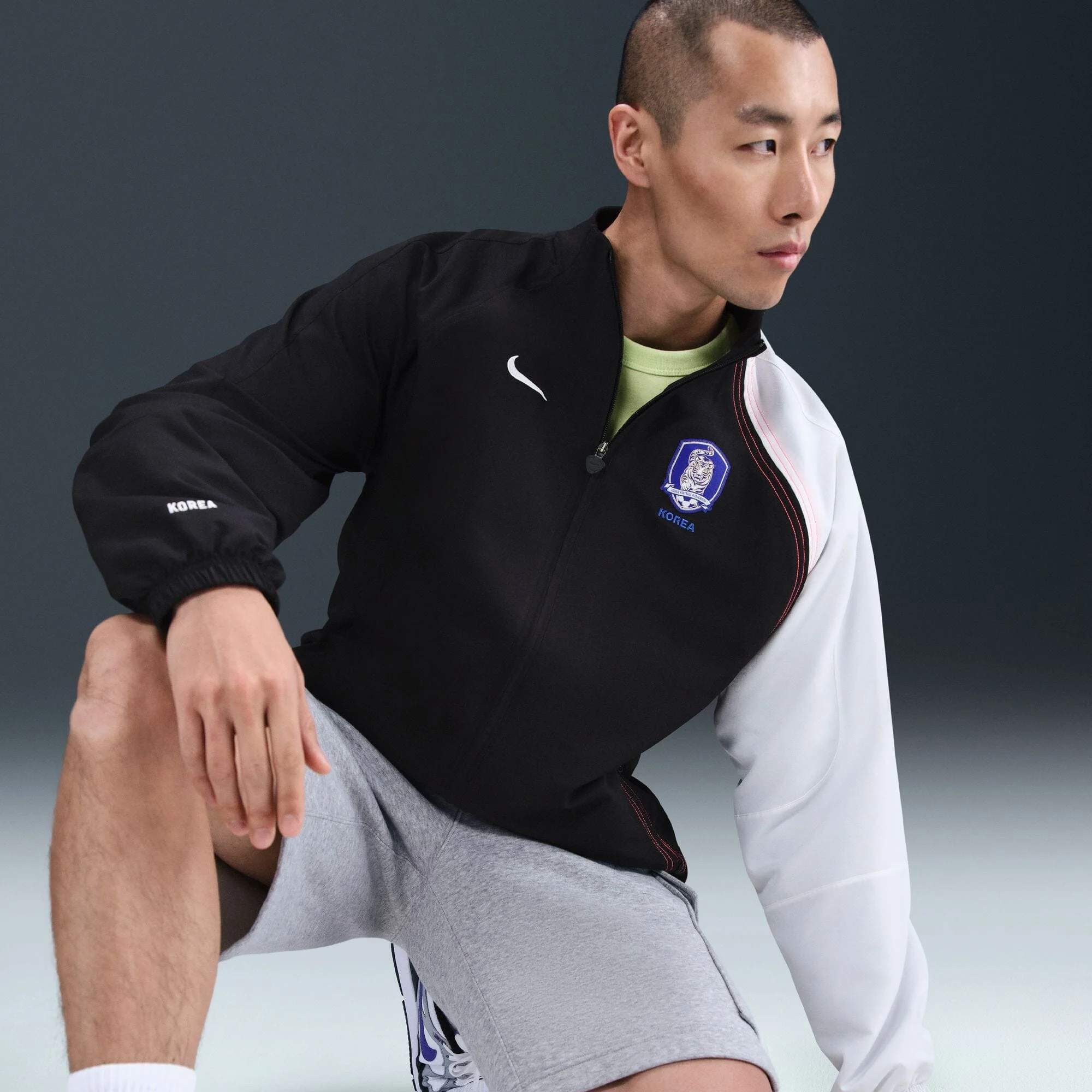 South Korea 2004 Total 90 Reissue Track Jacket (HV4439-010) - Image 2