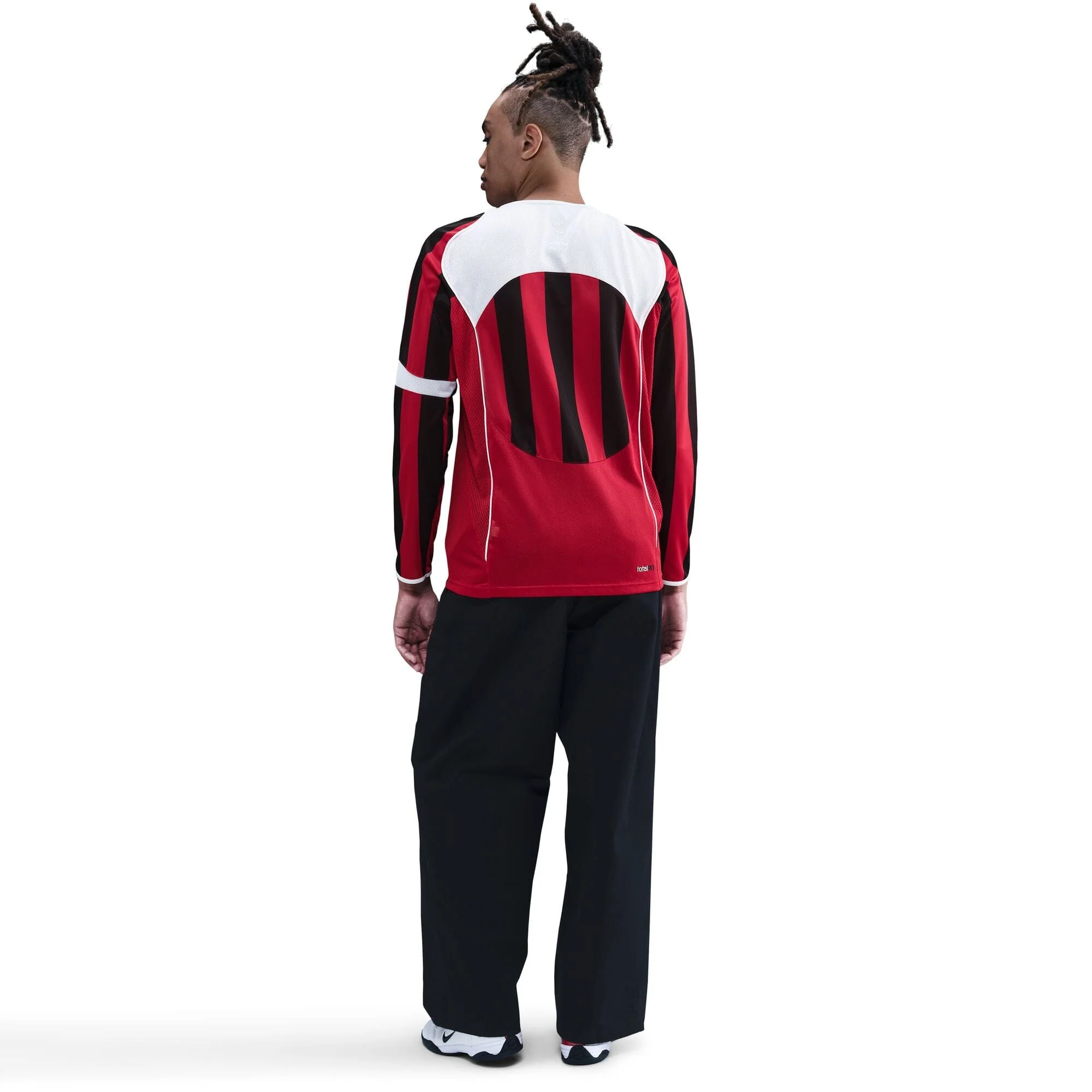 Total 90 Men's Dri-FIT Long Sleeve Top (IM6313-687) - Image 3
