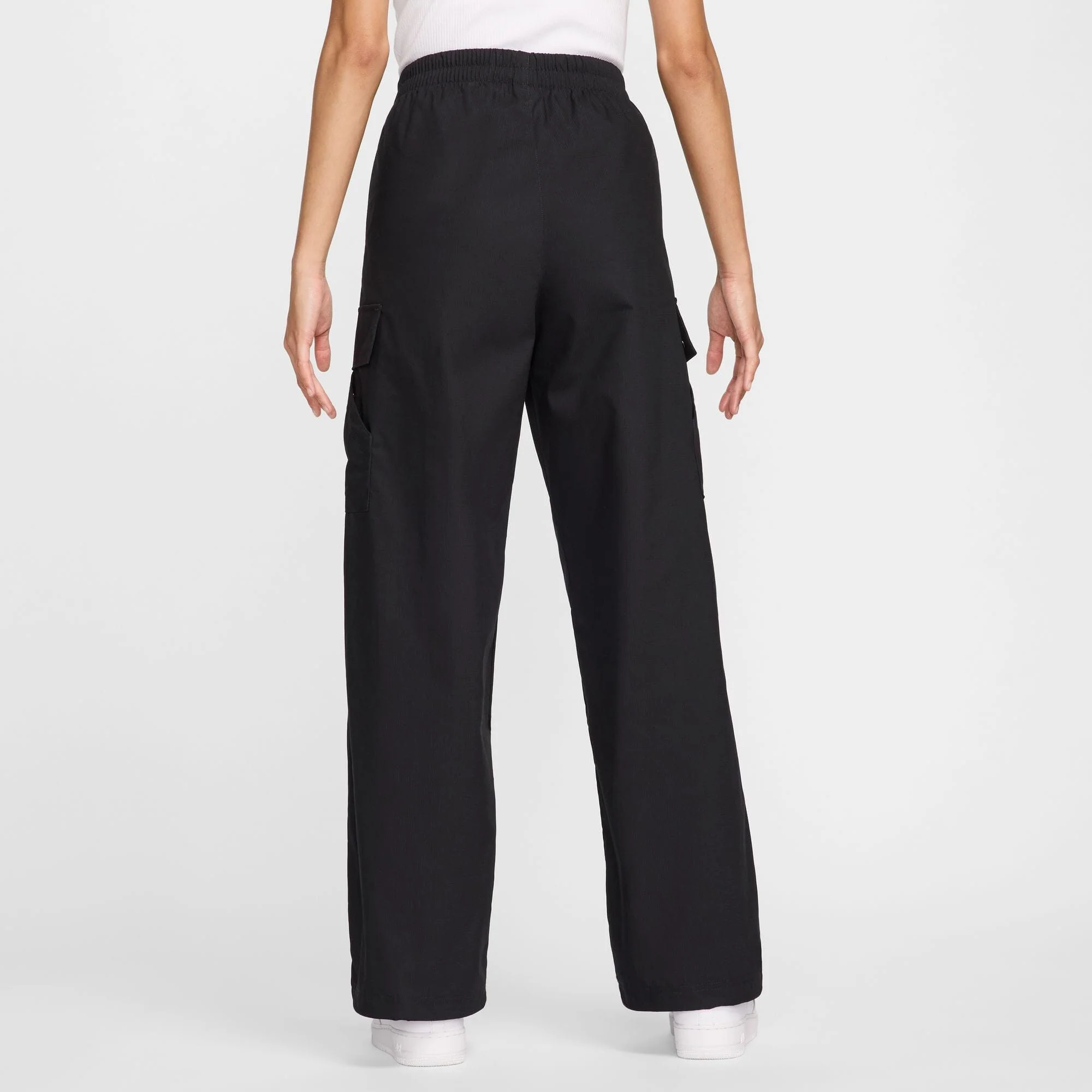 Women's Mid-Rise Woven Cargo Pants (FV7643-010) - Image 2