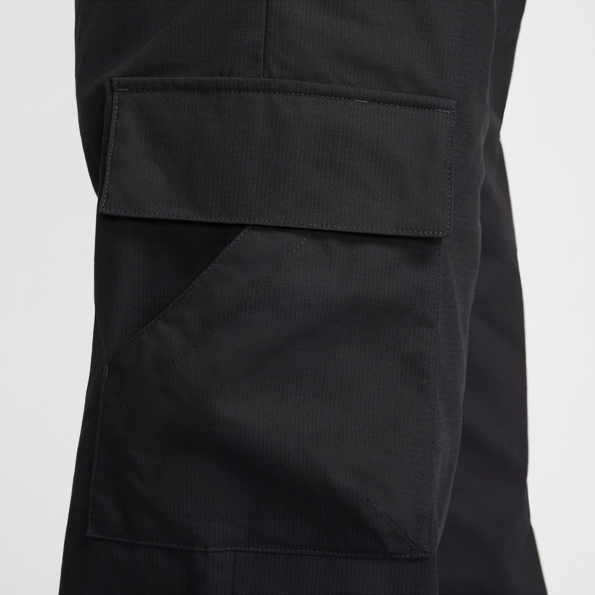 Women's Mid-Rise Woven Cargo Pants (FV7643-010) - Image 7